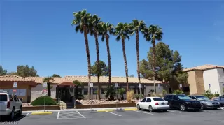 Photo #3: 2089039 Listing