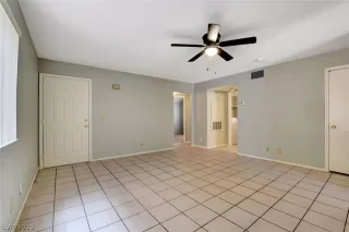 Photo #3: 2089093 Listing