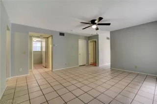 Photo #4: 2089093 Listing