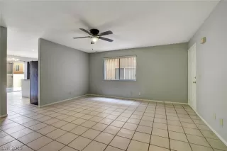 Photo #5: 2089093 Listing