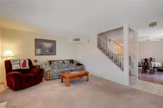 Photo #5: 2089114 Listing