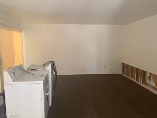 Photo #2: 2089120 Listing