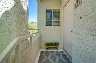 Photo #2: 2089139 Listing