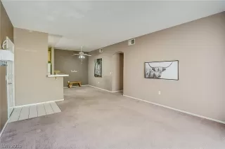 Photo #5: 2089139 Listing