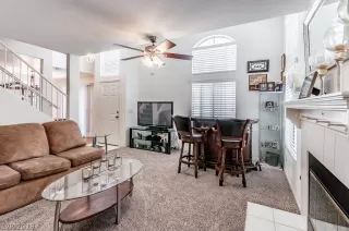 Photo #5: 2089161 Listing 