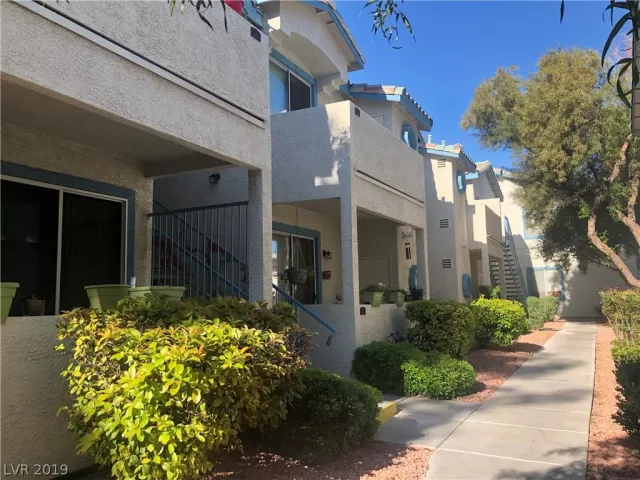 MLS: 2089163 Condo For Sale