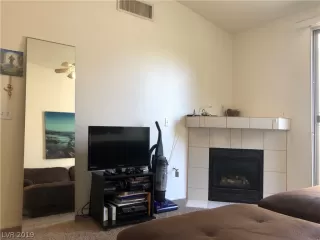 Photo #4: 2089163 Listing