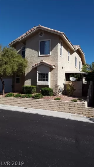 Photo #1: 2089187 Listing