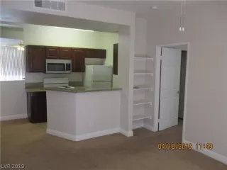 Photo #5: 2089255 Listing 