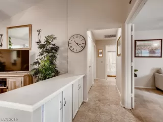 Photo #5: 2089278 Listing