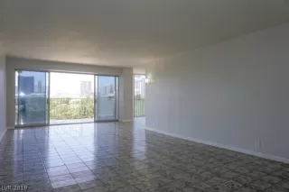 Photo #6: 2089288 Listing 