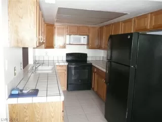 Photo #4: 2089297 Listing 