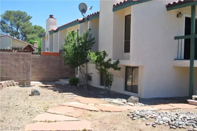 MLS: 2089324 Condo For Sale