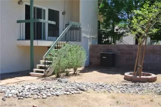 Photo #1: 2089324 Listing