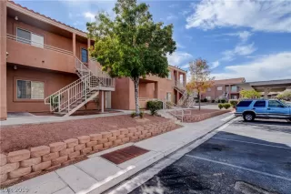 Photo #4: 2089403 Listing