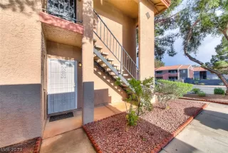 Photo #4: 2089405 Listing 