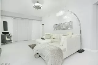 Photo #3: 2089449 Listing