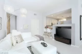 Photo #5: 2089449 Listing