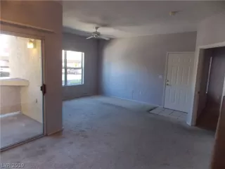 Photo #5: 2089452 Listing 