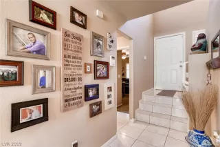 Photo #3: 2089471 Listing 