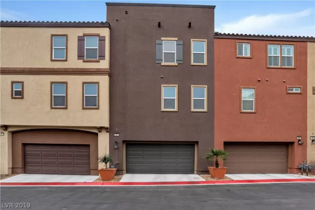 MLS: 2089490 Condo For Sale