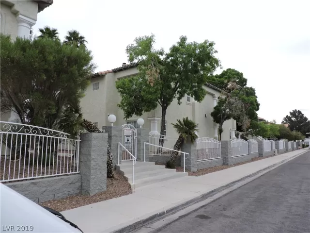 MLS: 2089531 Condo For Sale