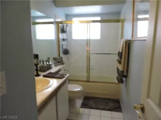 Photo #6: 2089531 Listing