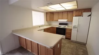 Photo #1: 2089537 Listing 