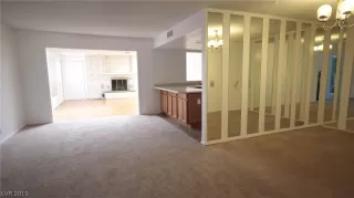 Photo #2: 2089537 Listing 