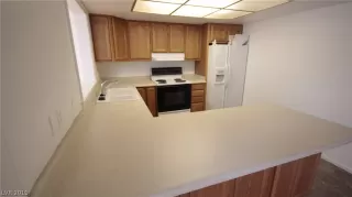 Photo #3: 2089537 Listing 