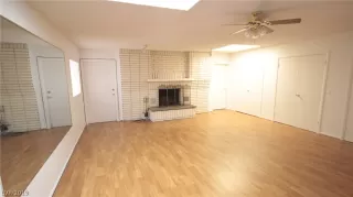 Photo #5: 2089537 Listing 