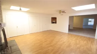 Photo #6: 2089537 Listing 