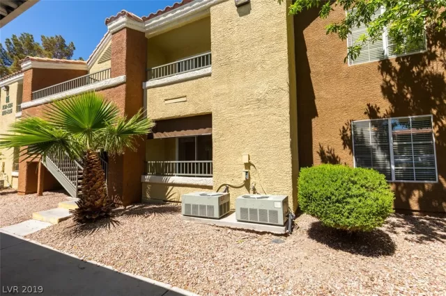 MLS: 2089573 Condo For Sale