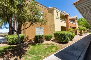 Photo #1: 2089573 Listing