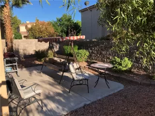 Photo #2: 2089585 Listing