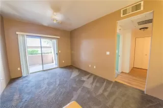 Photo #3: 2089609 Listing