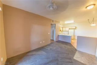 Photo #5: 2089609 Listing