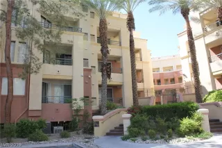 Photo #3: 2089619 Listing