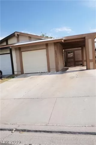 Photo #2: 2089645 Listing