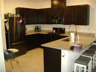 Photo #6: 2089678 Listing 