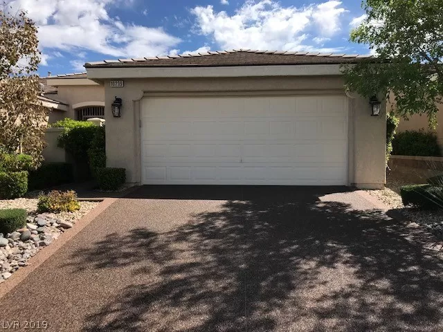 MLS: 2089702 Condo For Sale