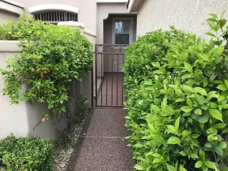 Photo #2: 2089702 Listing