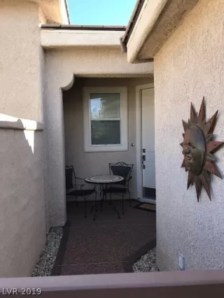 Photo #3: 2089702 Listing