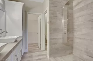 Photo #3: 2089720 Listing 