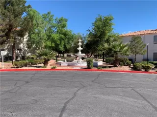 Photo #2: 2089734 Listing