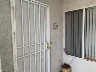 Photo #5: 2089734 Listing