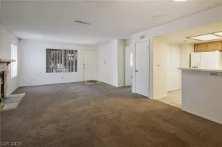 Photo #4: 2089742 Listing