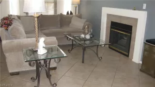 Photo #3: 2089744 Listing 