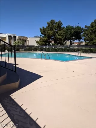 Photo #2: 2089785 Listing