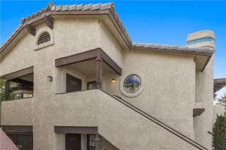 Photo #1: 2089868 Listing